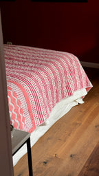Wave Quilt Red/Pink