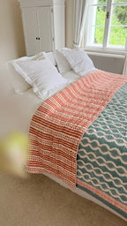 Wave Quilt Light Blue