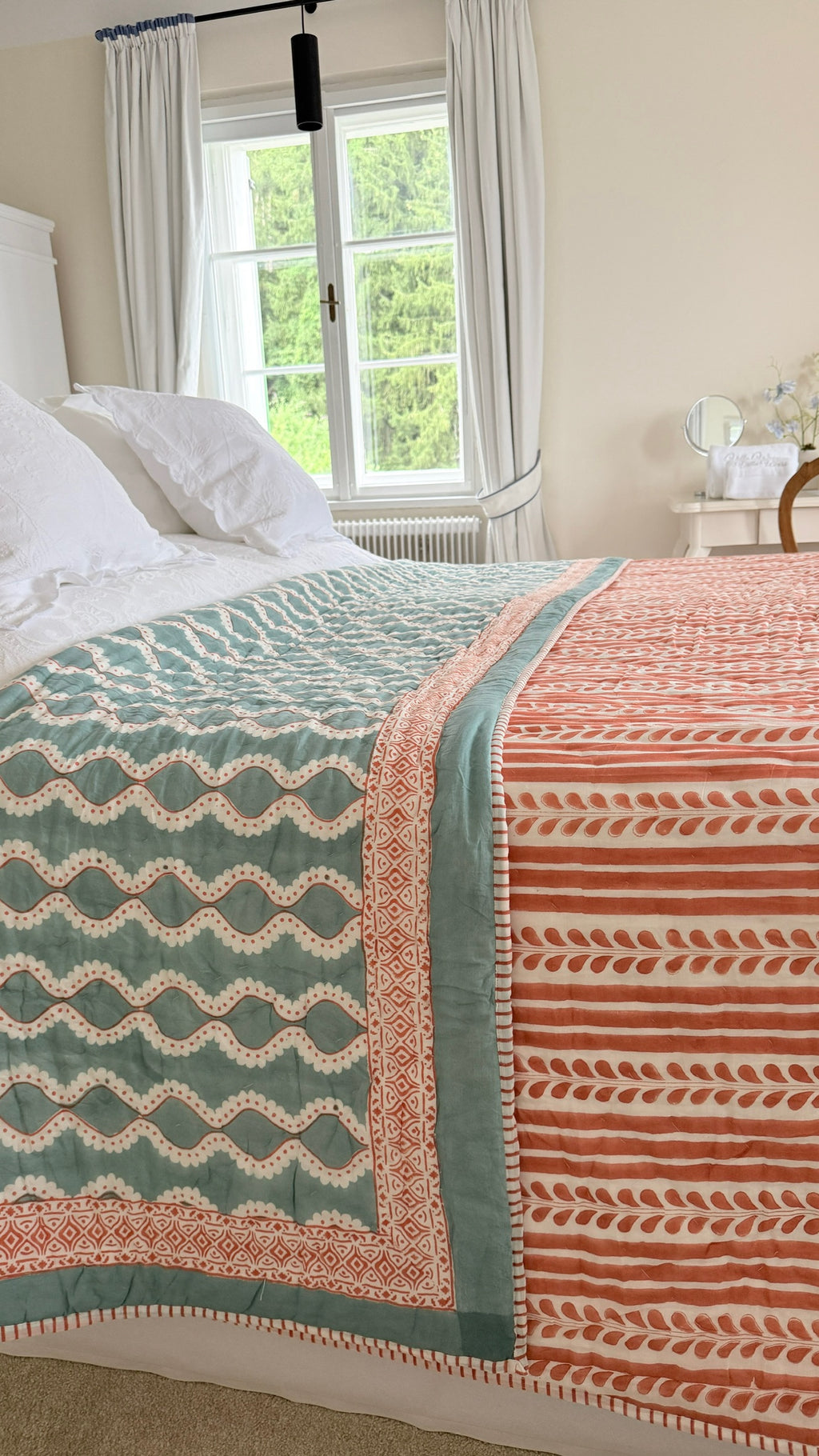 Wave Quilt Light Blue