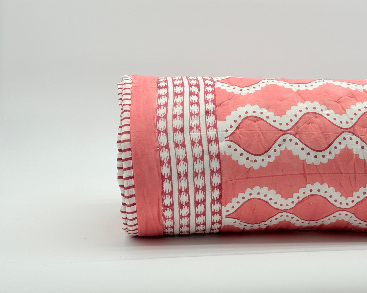 Wave Quilt Red/Pink